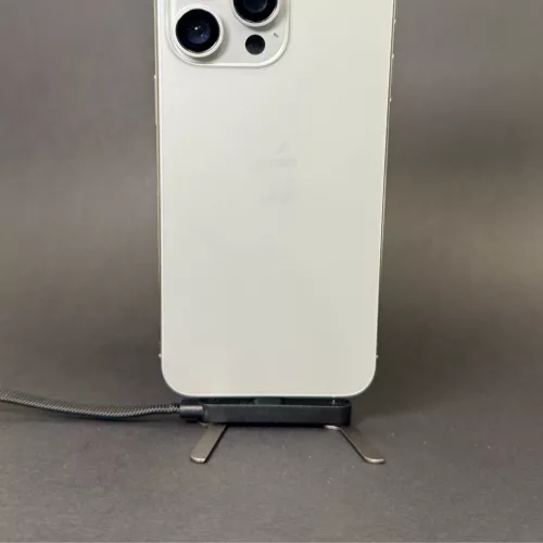 MAQO FlexStand – 240W USB-C gyorstöltő és adatkábel beépített kitámasztóval