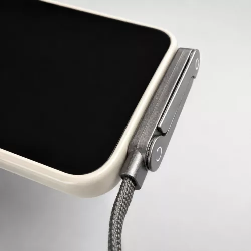MAQO FlexStand – 240W USB-C gyorstöltő és adatkábel beépített kitámasztóval