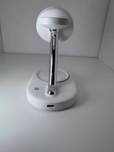 DEVIA 3 az 1-ben mágneses vezeték nélküli töltőállvány – stílusos és praktikus megoldás iPhone, AirPods és Apple Watch töltésére